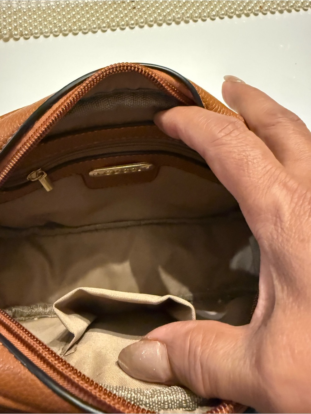 Gucci Brown Pebbled Leather Crossbody Camera Bag - Picture 6 of 7